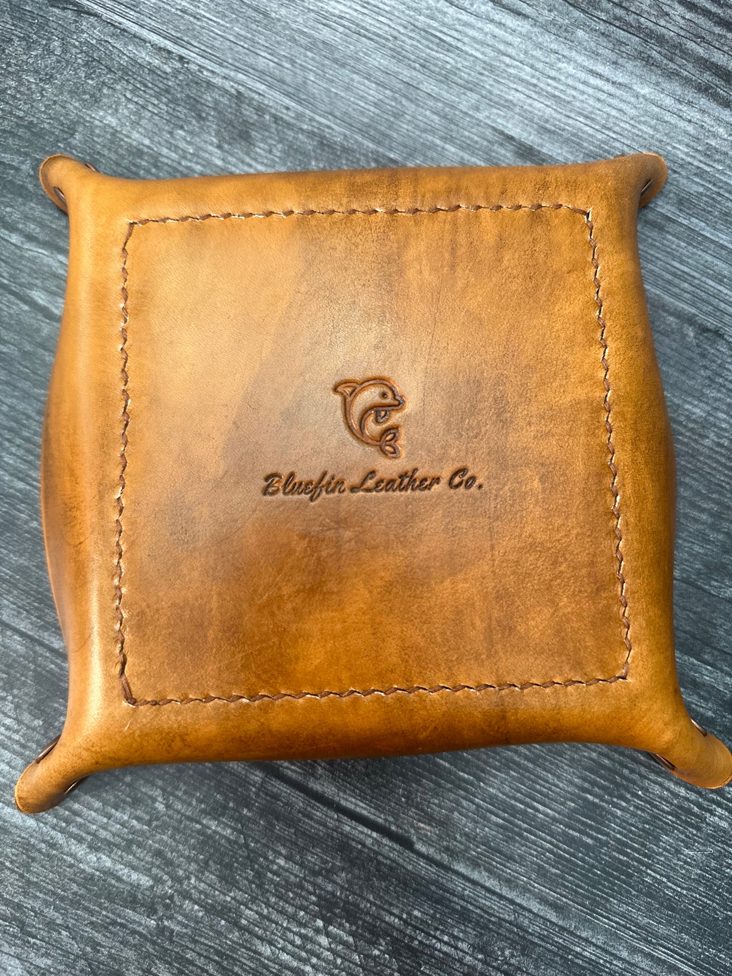 Simple Two-Tone Valet Tray