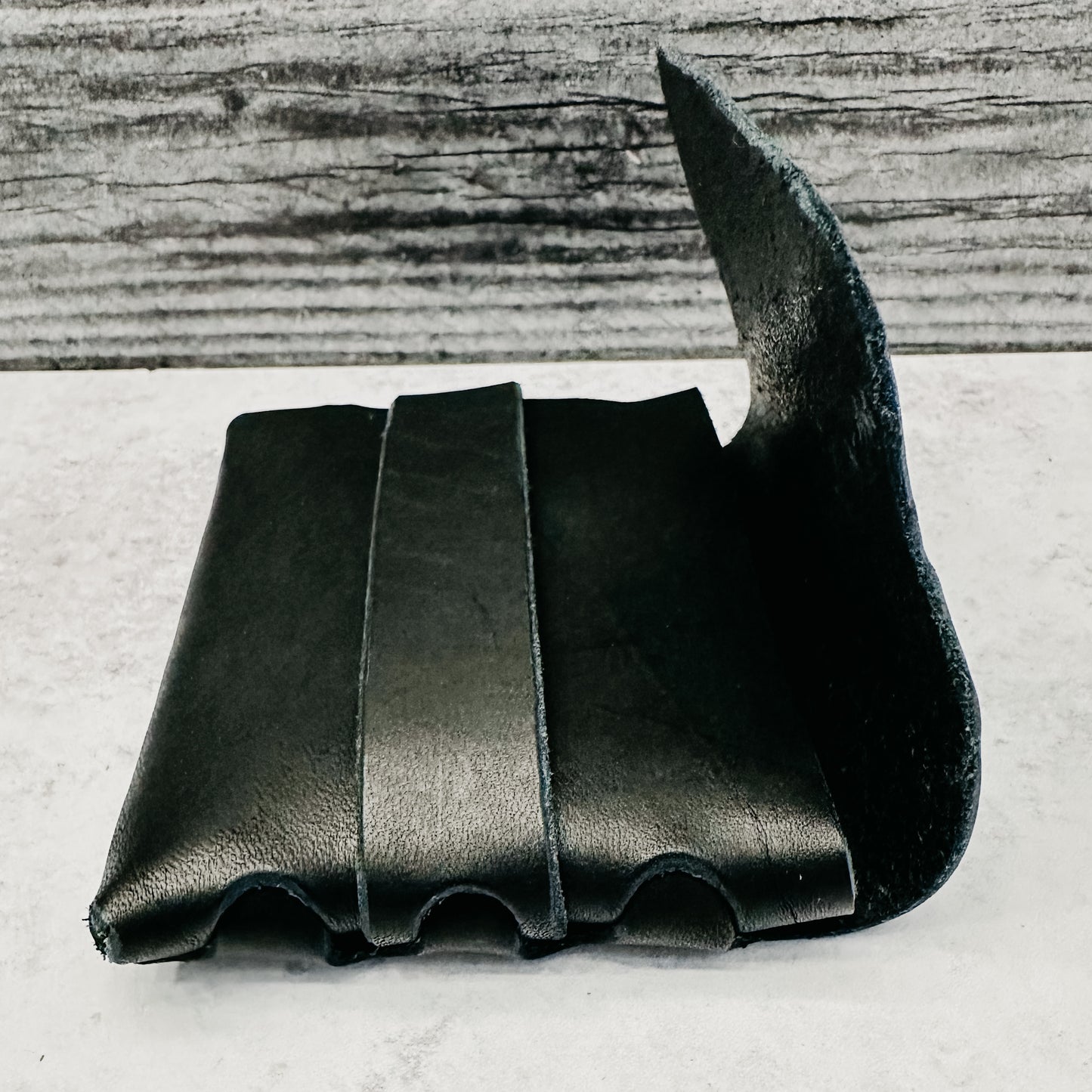 Clamshell Leather Wallet-Black