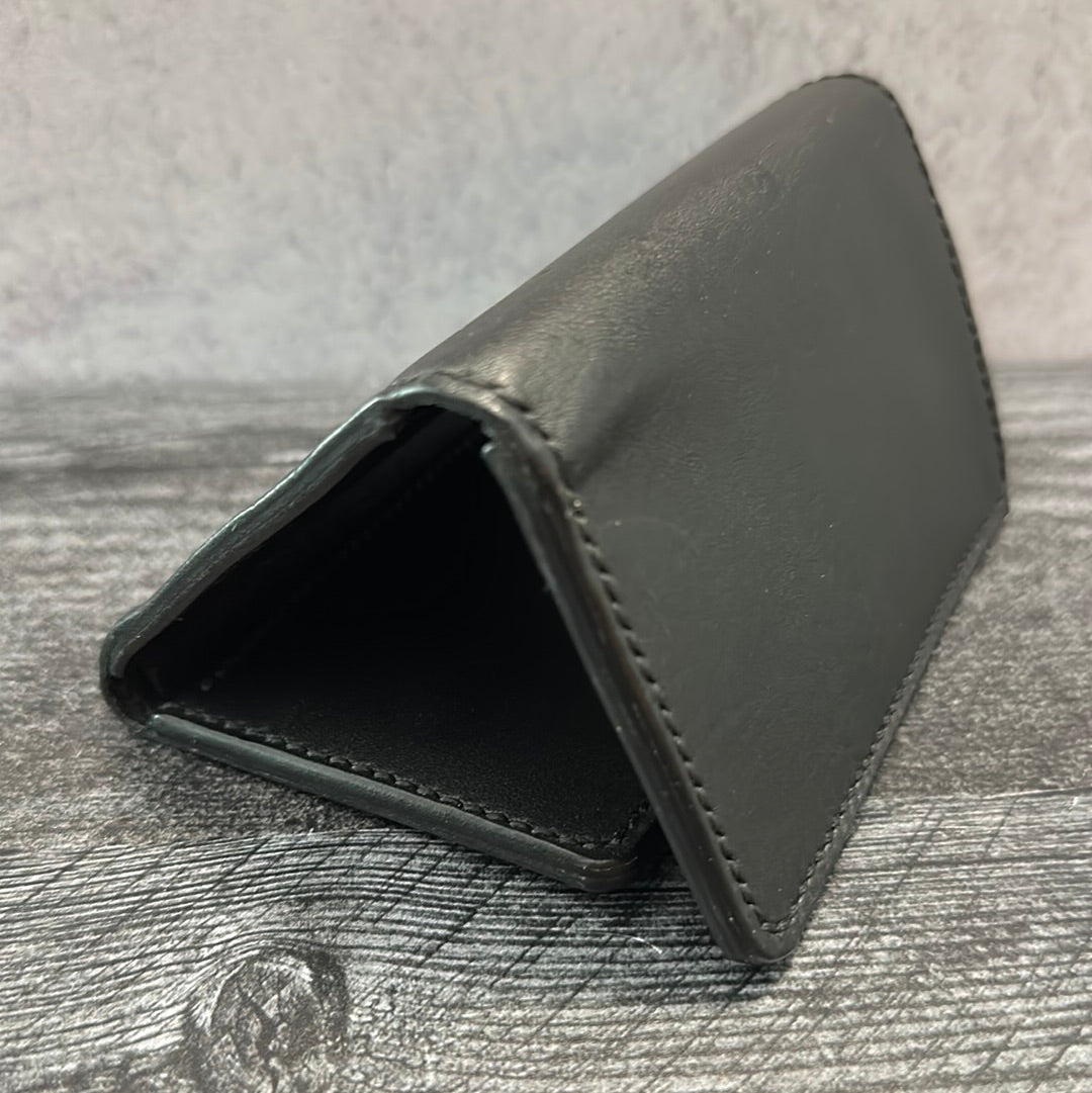 Black Vertical Tri-Fold Wallet