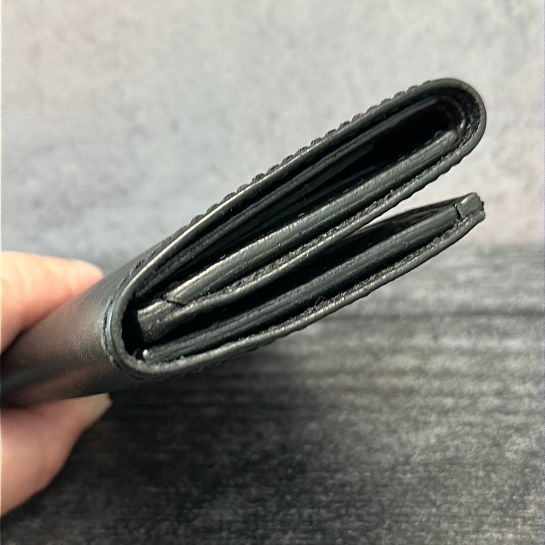 Black Vertical Tri-Fold Wallet